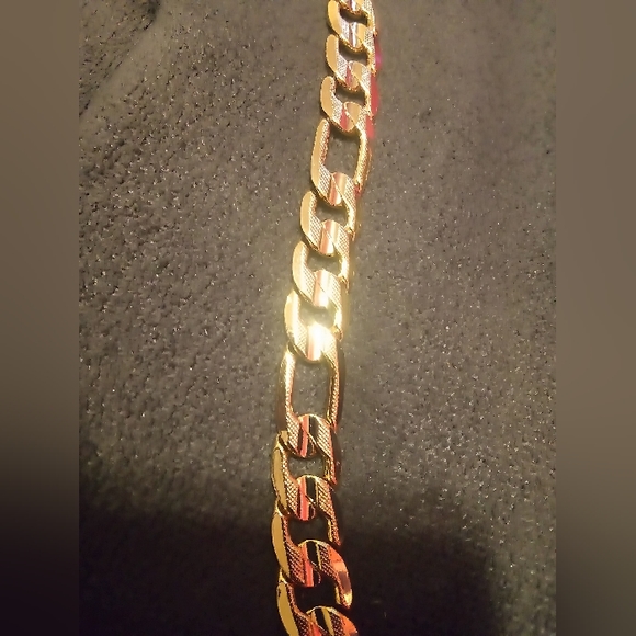 8" 14k Gold Men's Figaro Bracelet - Picture 7 of 8